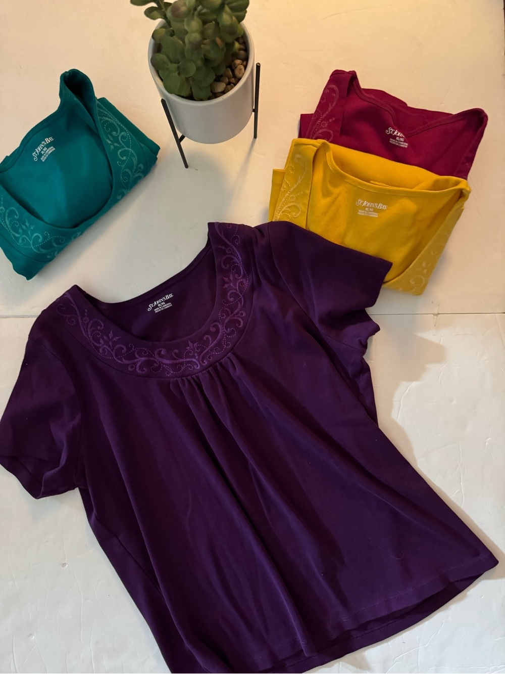 St. John's Bay Purple Embroidered Scoop Neck Short Sleeve Top